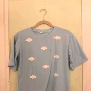 Simple Cloud Graphic Tee